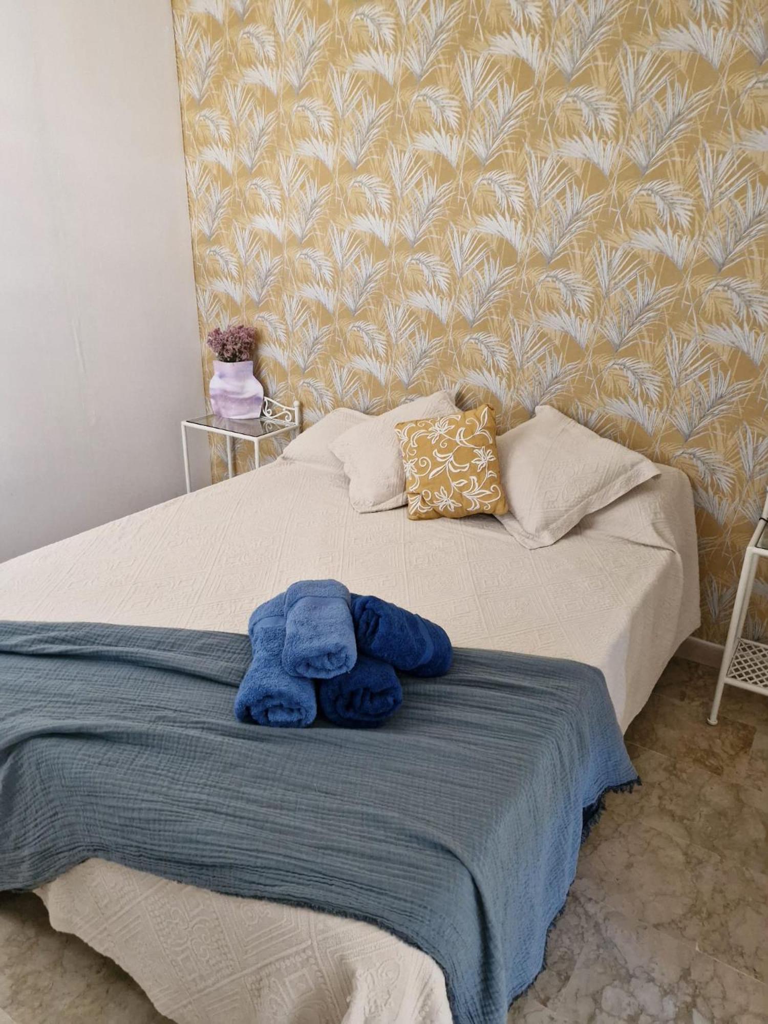 Patio Cartuja Apartment Seville Ngoại thất bức ảnh